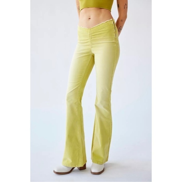 Urban Outfitters Velvet Ruched V-Front Flare Pants in Green - Chartreuse Sz. 28 - Picture 6 of 14